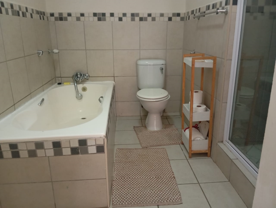 3 Bedroom Property for Sale in Waterval East North West